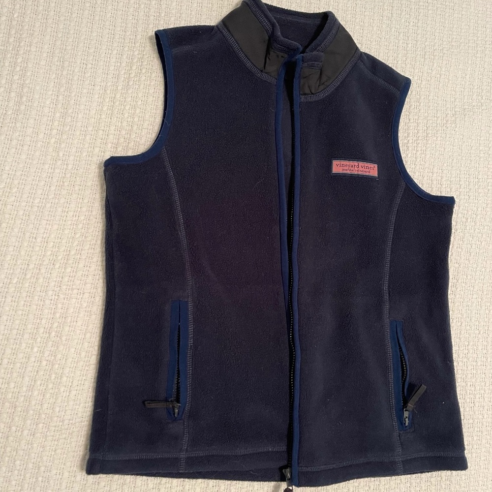 Vineyard vines  fleece vest